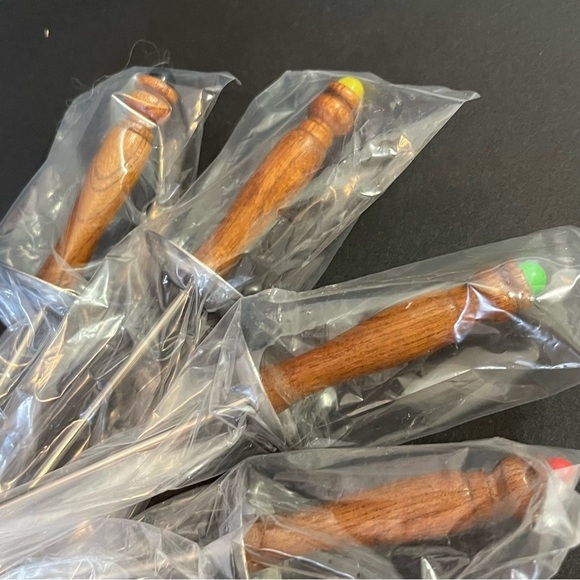 Set of 8 Japanese Stainless Steel Fondue Forks w/Wooden Handles Colored Ends - Picture 5 of 5